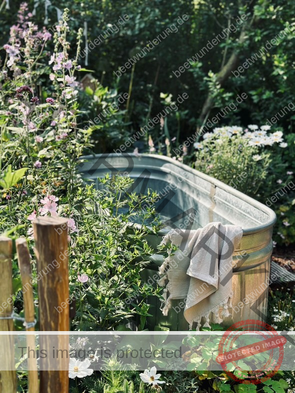 Sitzplatz
Lieblingssitzplatz
beetwunderung.de
terrasse
Gartenstühle
Gartentisch
sven beck
blüh auf!
Gartenbuch